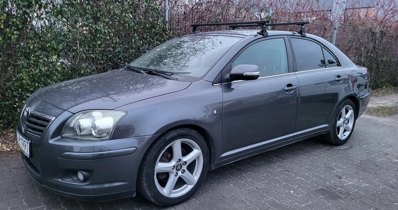 Toyota Avensis cena 10900 przebieg: 350000, rok produkcji 2007 z Warszawa małe 326